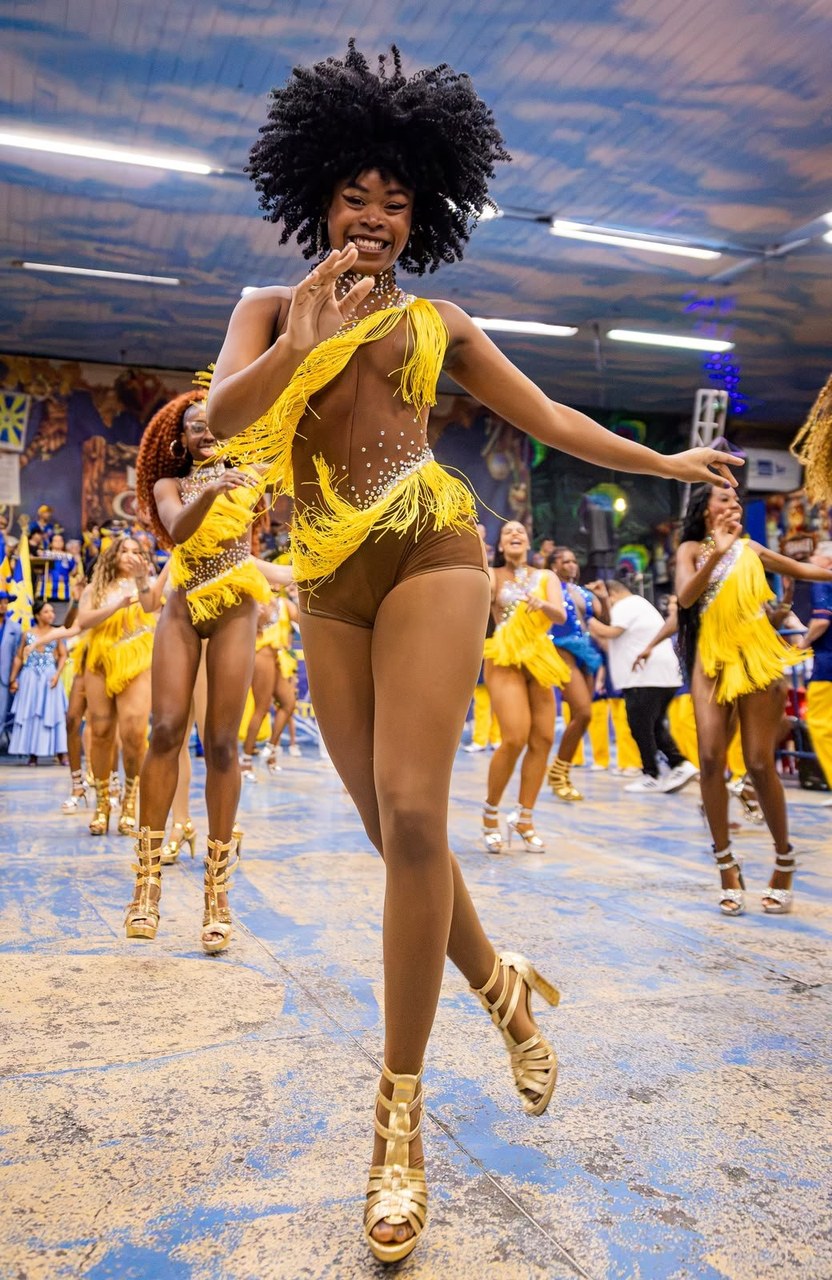 Coração azul e amarelo! Unidos da Tijuca define os cinco sambas na disputa