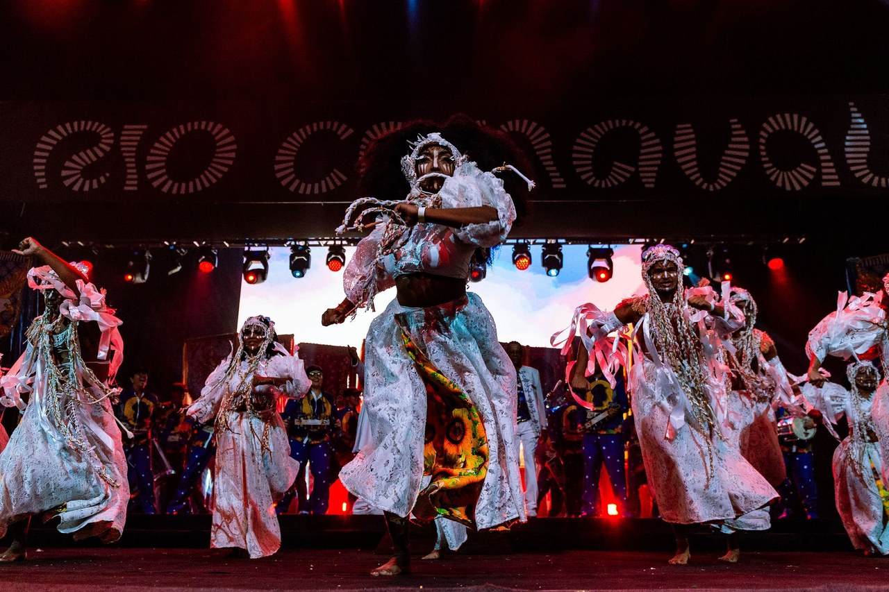 Os enredos de 2027 ganham vida: Noite de Enredos na Cidade do Samba