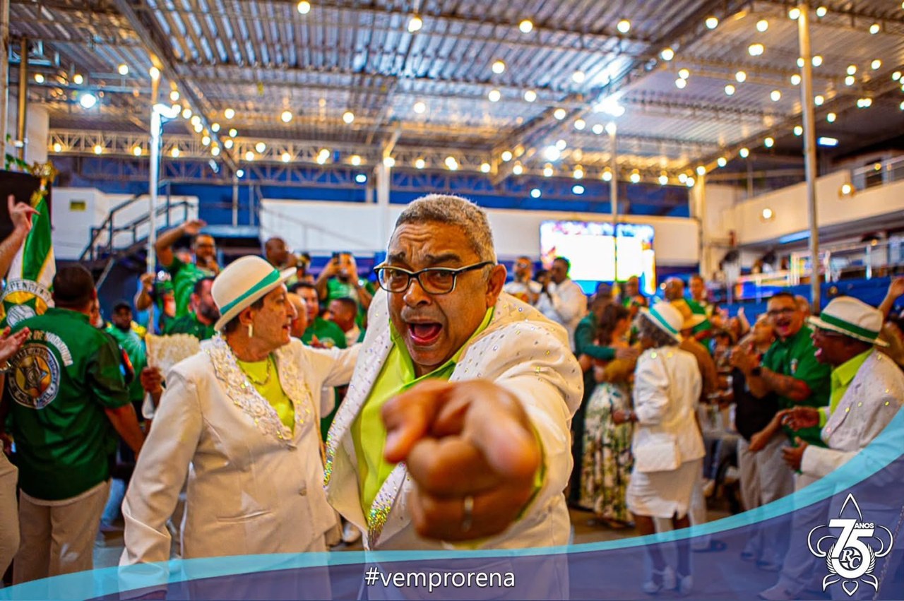 Portela, Unidos da Tijuca e S.E.R. levam samba-enredo ao vivo no Renascença
