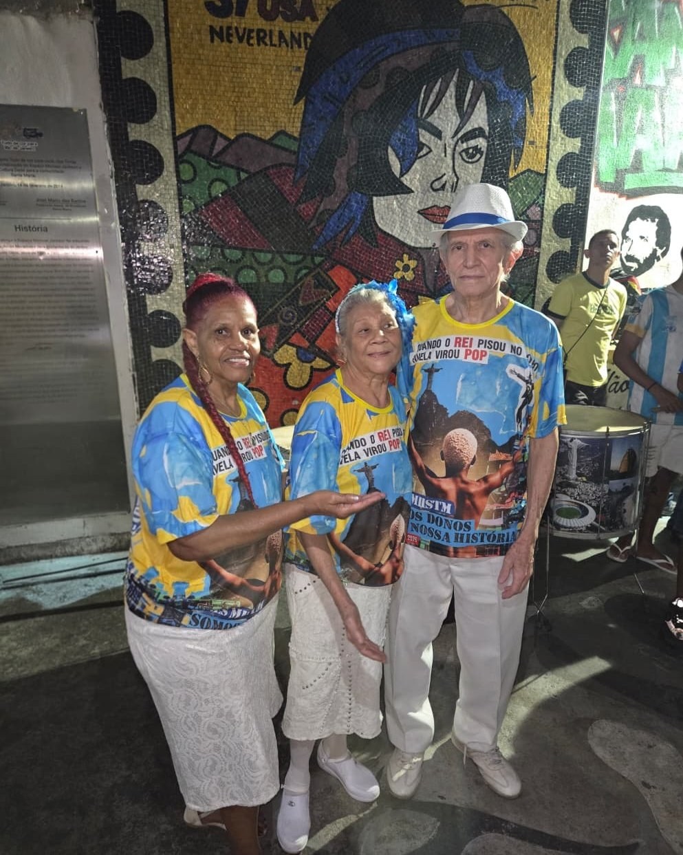 Santa Marta escolhe seu samba na semifinal deste domingo