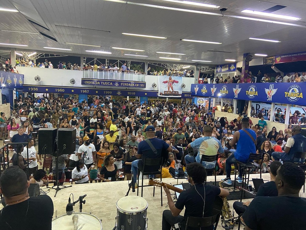 Unidos da Tijuca ferve neste domingo com Feijoada Nota 10 e muito samba