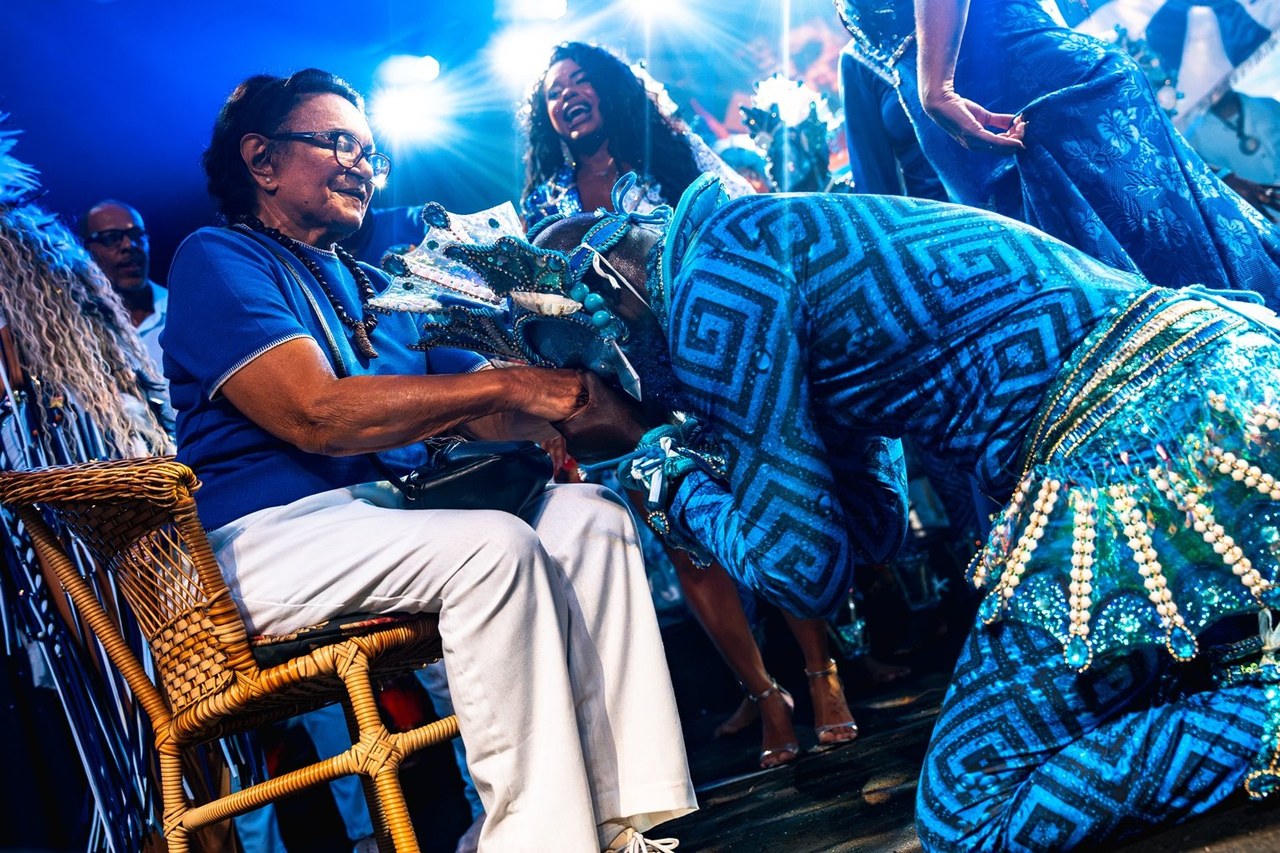 Beija-Flor faz festa de escolha de samba nesta quinta com a pajé Zeneida Lima