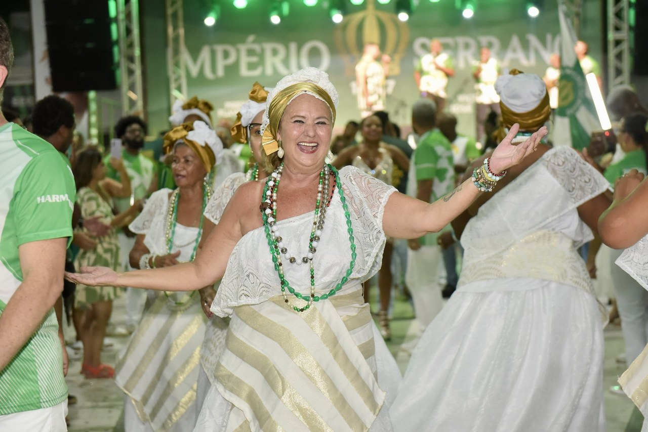 Feijoada Imperial ferve neste sábado com João Bosco em festa e semifinal de samba