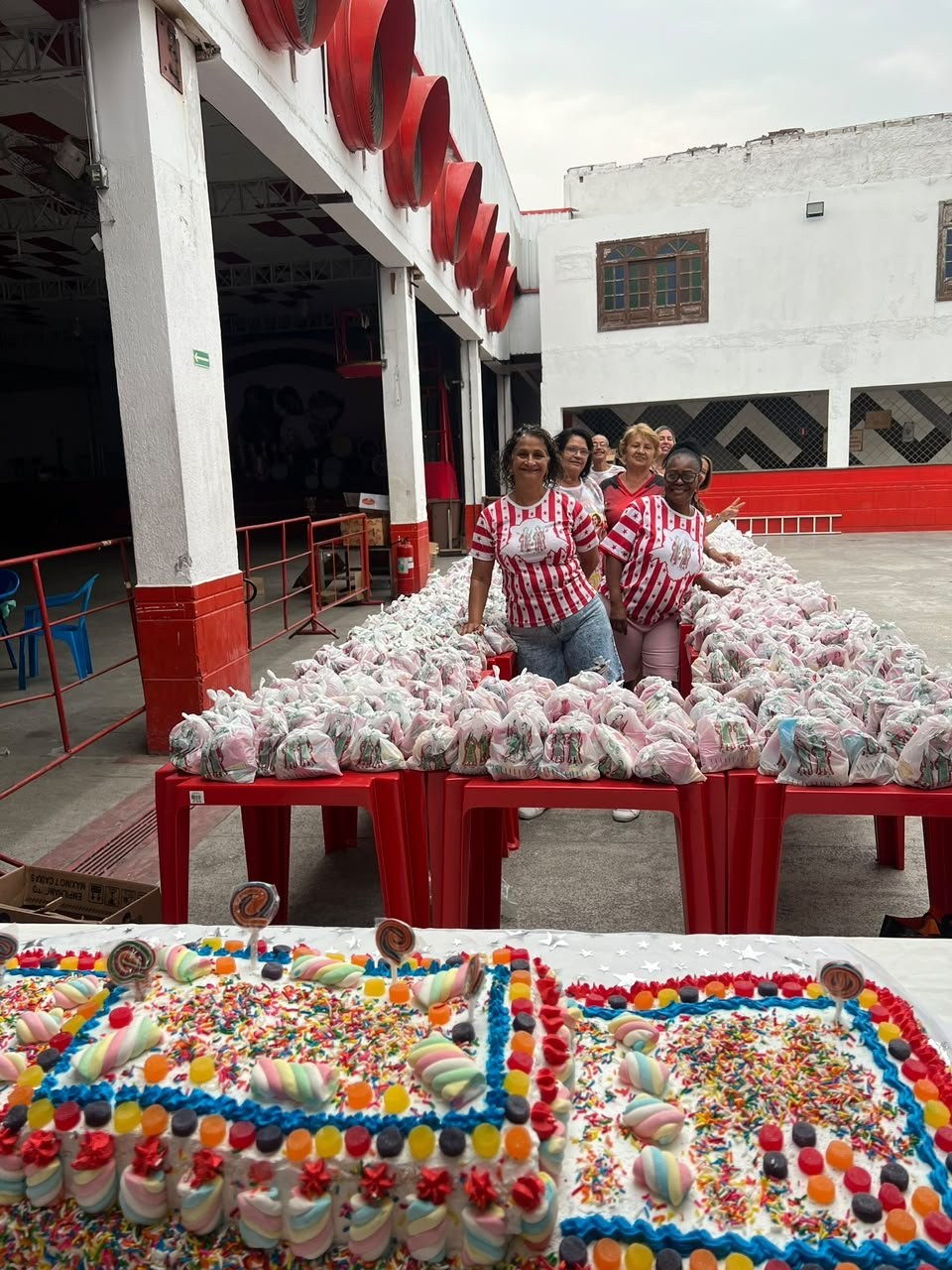 Porto da Pedra prepara festa com mais de 2 mil saquinhos de Cosme e Damião