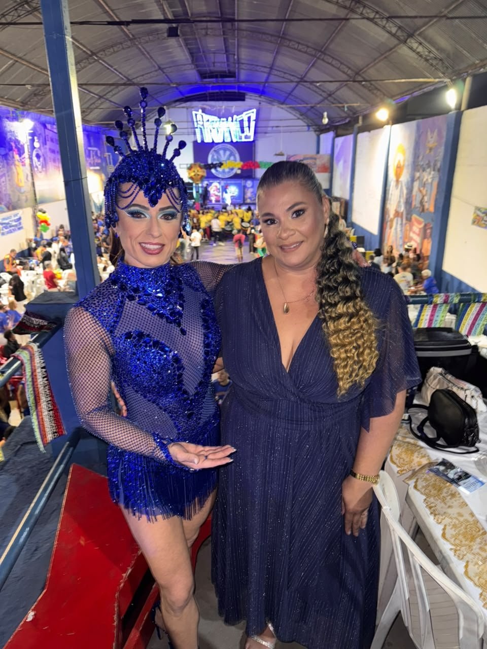 Tatiana Breia brilha como Guardiã do Falcão na final de samba do Arranco